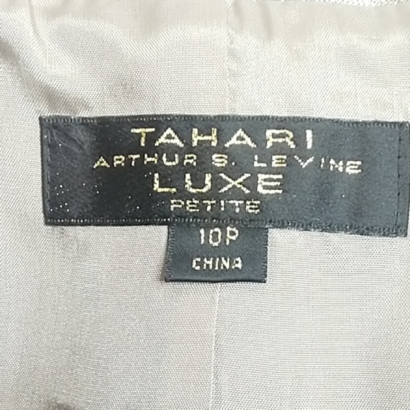 Tahari ASL LUXE two piece skirt suit size 10P - Picture 6 of 11